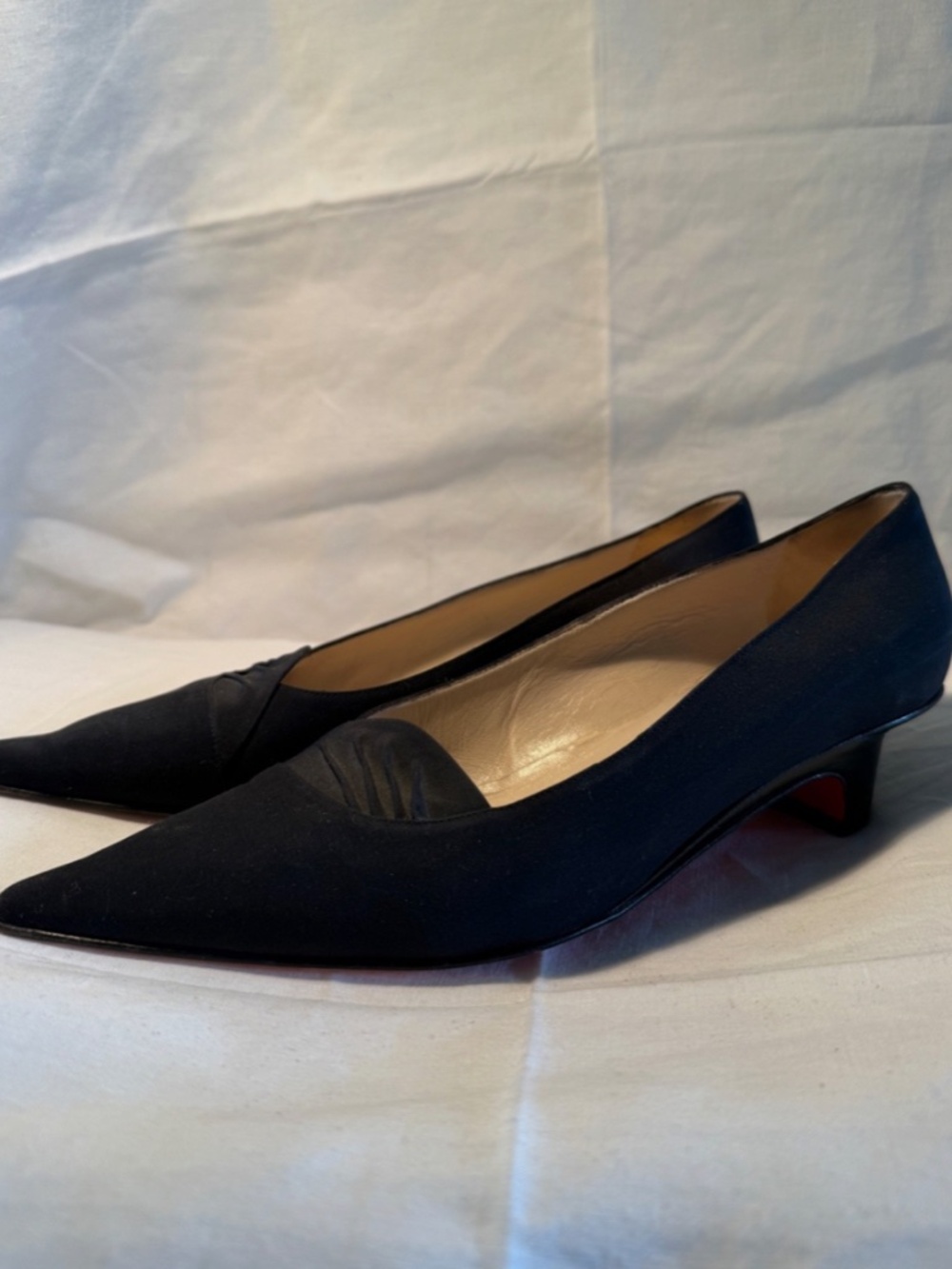 Vintage Christian Louboutin Black Leather Pointed Toe Kitten Heels - Picture 4 of 6